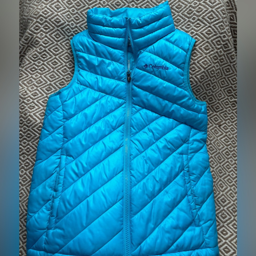 Blue size medium Columbia vest.